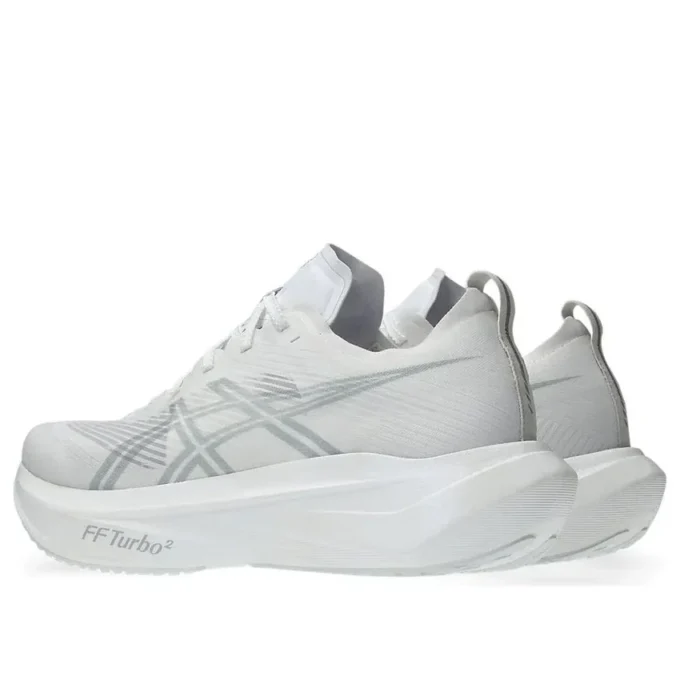 Megablast „Alb Gri Piedmont”