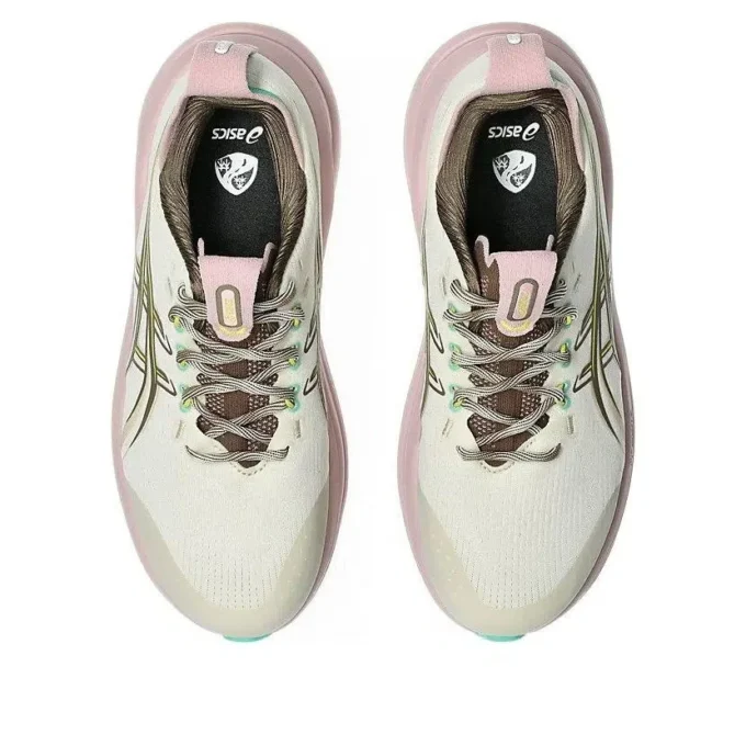 Nimbus 28 TR „Light Dust Clay Canyon”