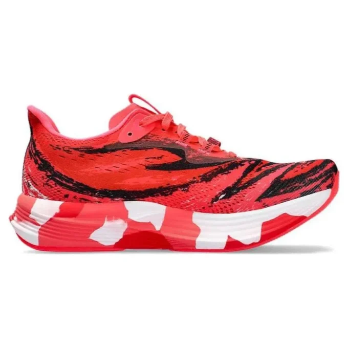 Noosa Tri 15 „Avant Garde – Electric Red”