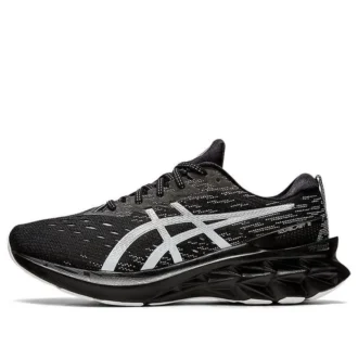 Novablast 2 „Black Pure Silver”