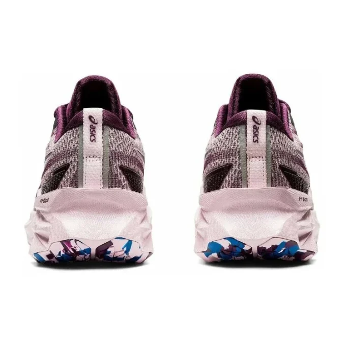 Novablast 2 LE „Deep Plum Barely Rose”