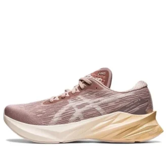 Novablast 3 „Fawn Mineral Beige”