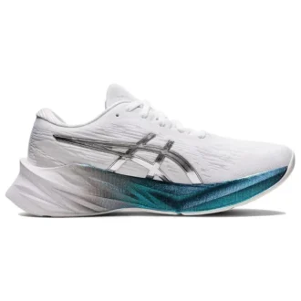 Novablast 3 Platinum „White Metallic Blue”