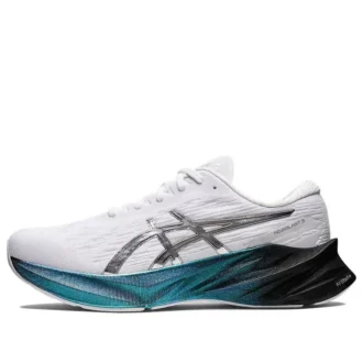 Novablast 3 Platinum „White Pure Silver”
