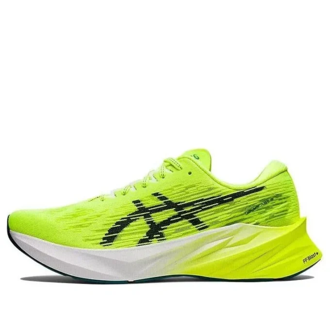Novablast 3 „Safety Yellow Black”