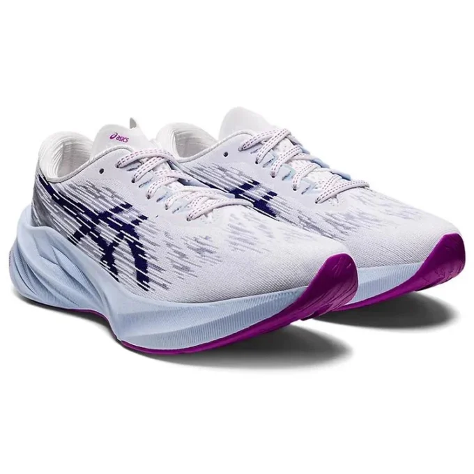 Novablast 3 „White Dive Blue”