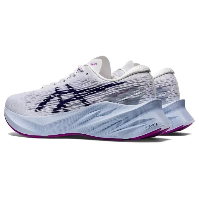 Novablast 3 „White Dive Blue”