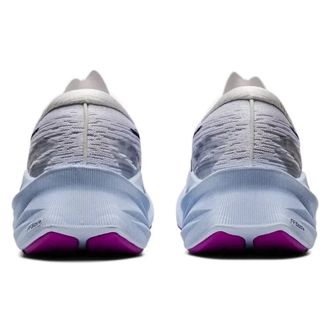 Novablast 3 „White Dive Blue”