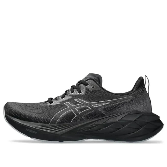 Novablast 4 „Black Graphite Grey”
