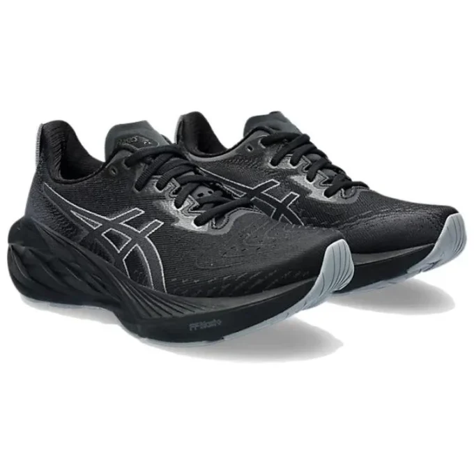 Novablast 4 „Black Graphite Grey”