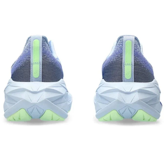 Novablast 4 „Light Sapphire”