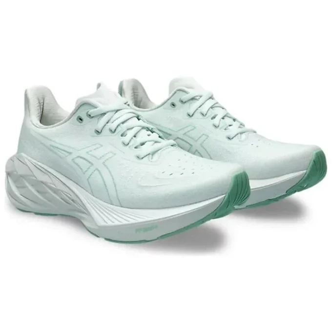 Novablast 4 „Pale Mint White”