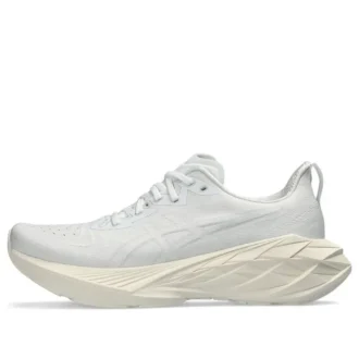 Novablast 4 „White Beige”