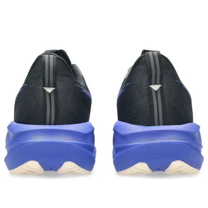 Novablast 5 2E Wide „Black Cobalt Burst”