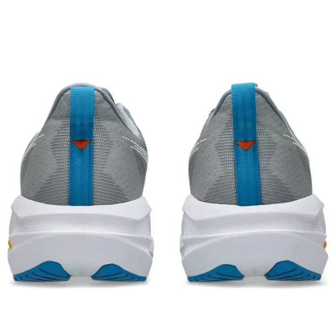 Novablast 5 2E Wide „Gravel White”