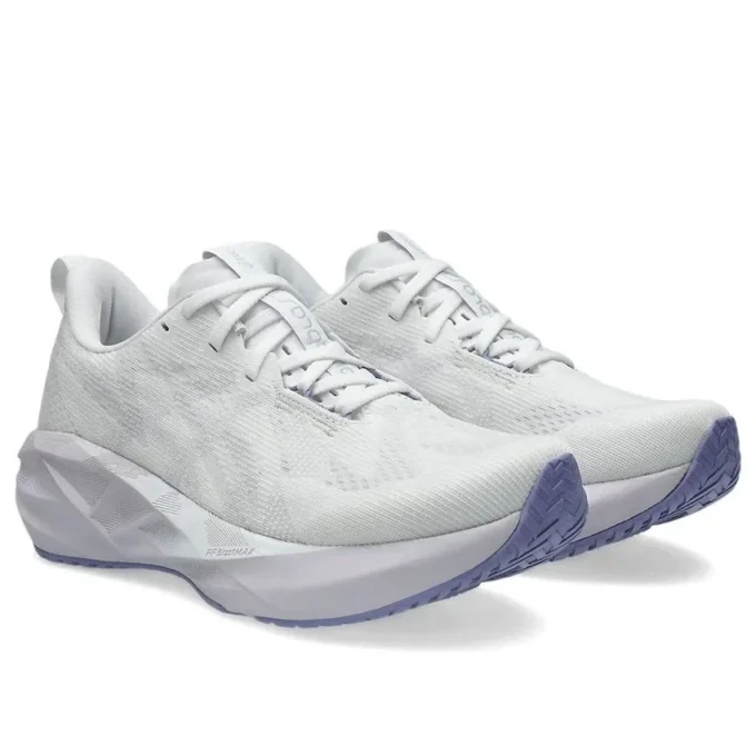 Novablast 5 D Wide „White Lilac Hint”