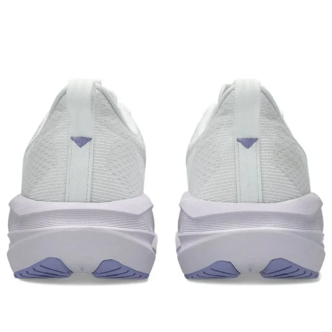 Novablast 5 D Wide „White Lilac Hint”