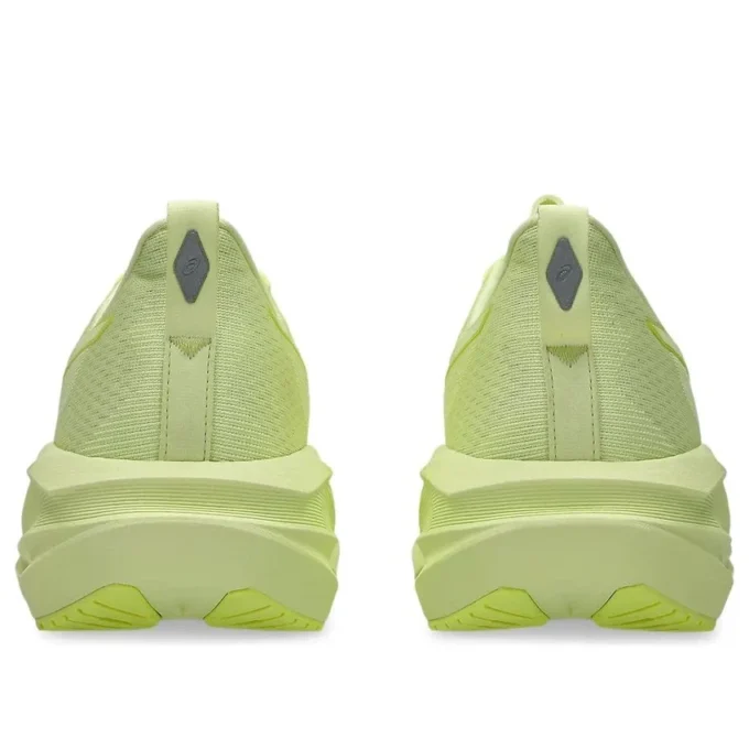 Novablast 5 Lite Show „Huddle Yellow”