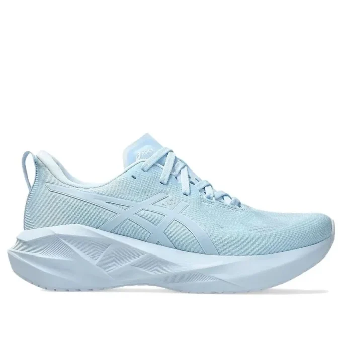 Novablast 5 „Lite Show Light Blue”
