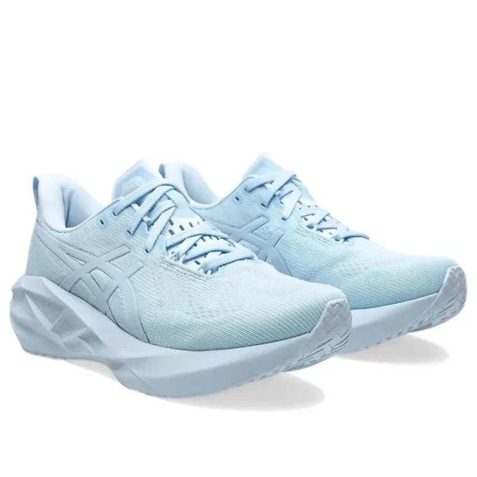Novablast 5 „Lite Show Light Blue”