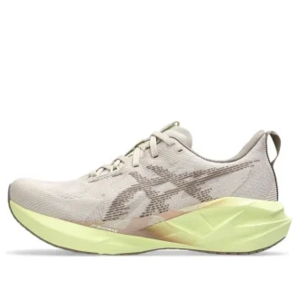 Novablast 5 „Mineral Beige Taupe Grey”