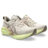 Novablast 5 „Mineral Beige Taupe Grey”