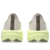 Novablast 5 „Mineral Beige Taupe Grey”