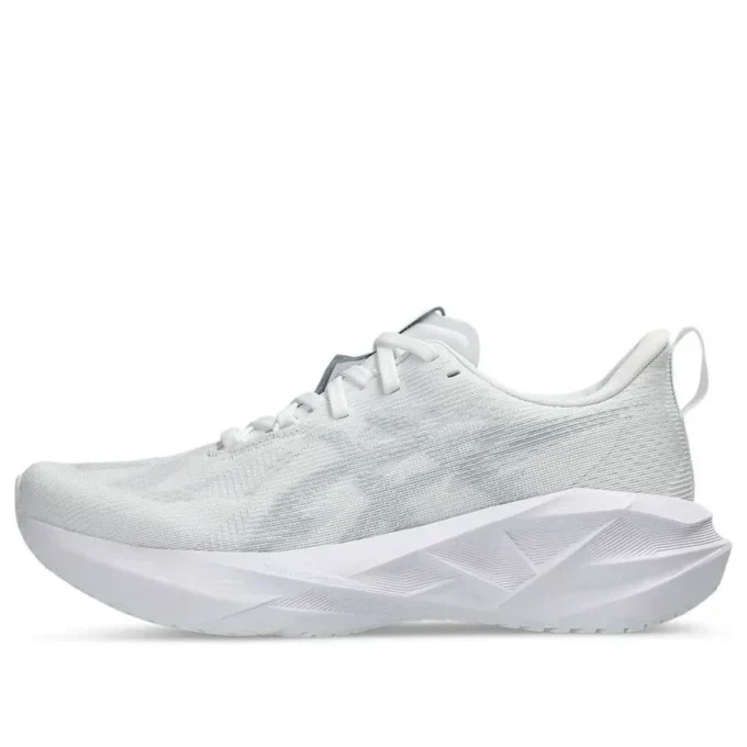 Novablast 5 „White Piedmont Grey”