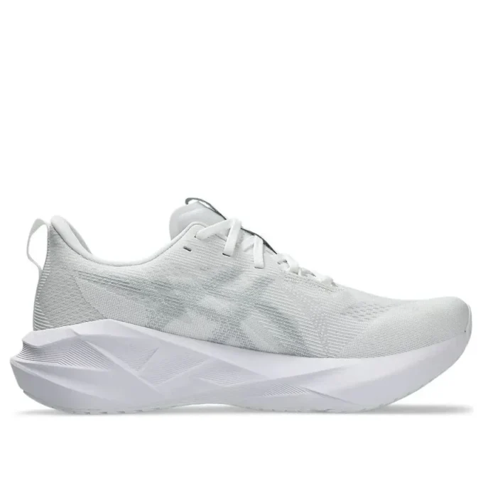 Novablast 5 „White Piedmont Grey”