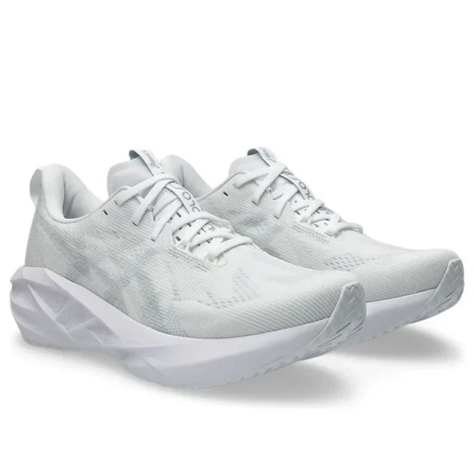 Novablast 5 „White Piedmont Grey”