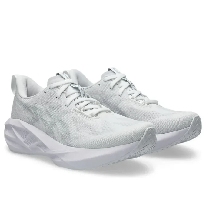 Novablast 5 „White Piedmont Grey”