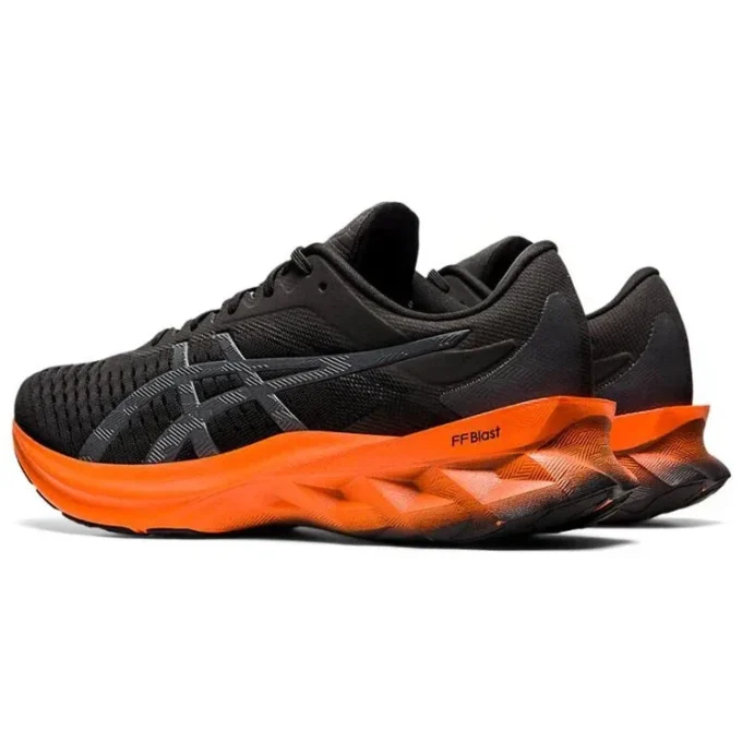 Novablast „Black Marigold Orange”