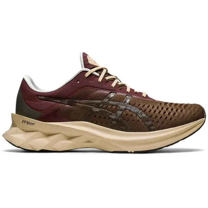 Novablast „Brown Burgundy”