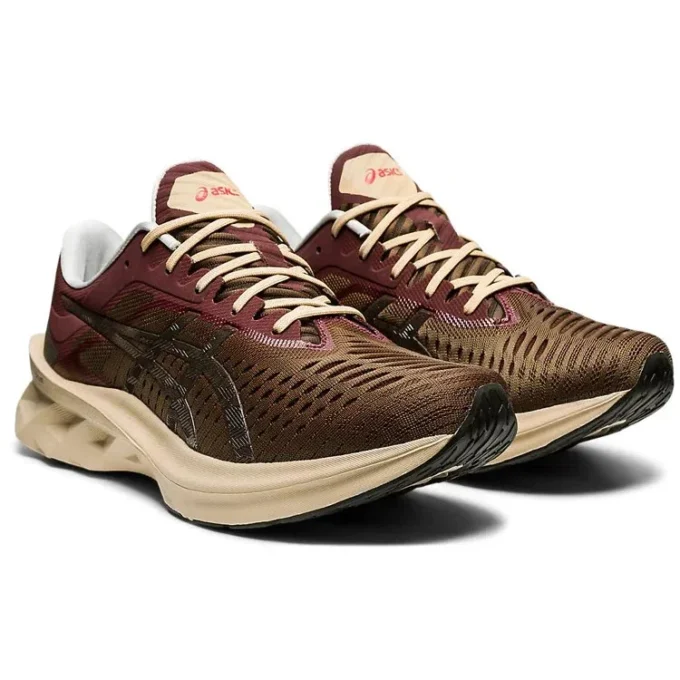 Novablast „Brown Burgundy”