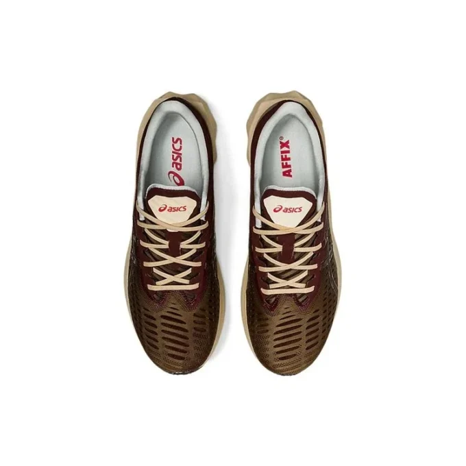 Novablast „Brown Burgundy”