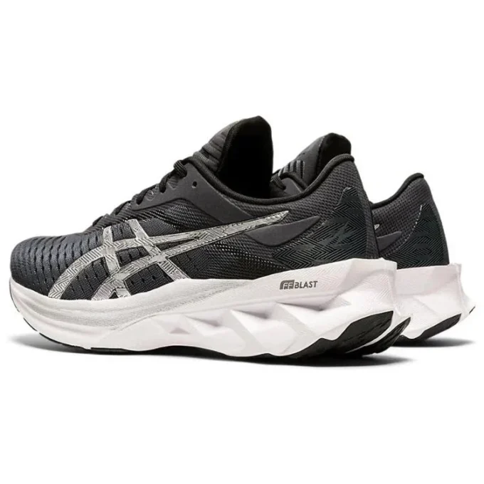 Novablast Platinum „Carrier Grey Silver”